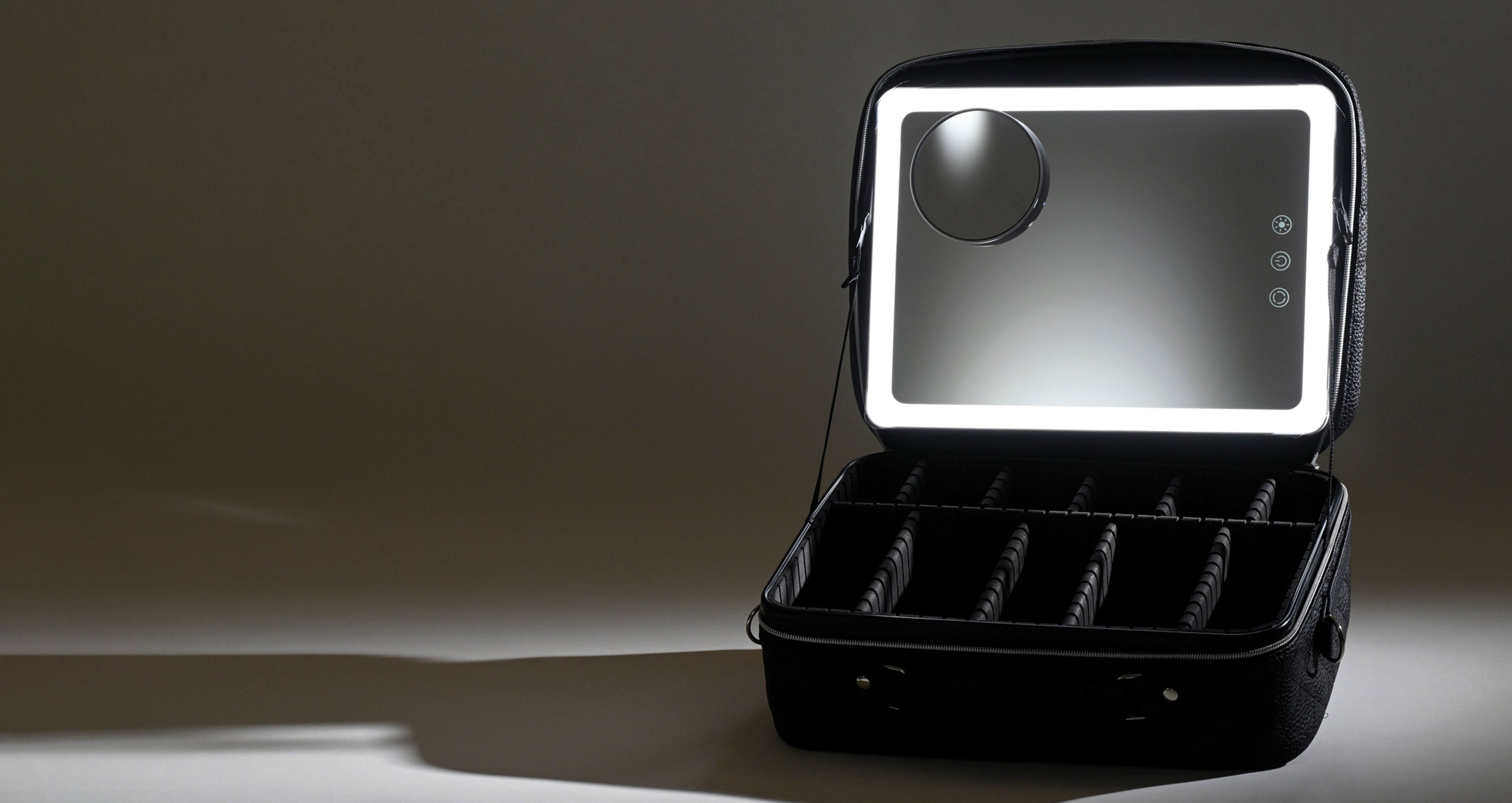 makeup case with mirror ilios lighting magnified